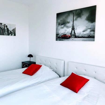 Eiffel Tower Penthouse Apartment Paris Bagian luar foto